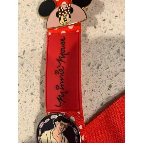 Minnie Mouse lanyard with pins  bu - Picture 6 of 8